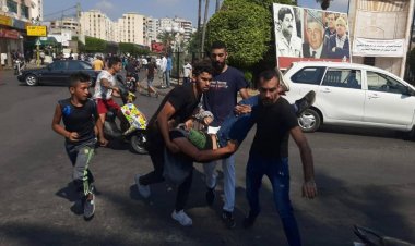 3 جرحى في ساحة الشهداء بصيدا جراء التدافع اثناء قطع الطريق