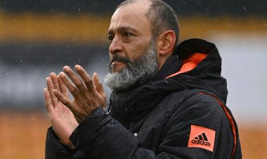 البرتغالي نونو إسبيريتو سانتو يخلف مواطنه مورينيو لتدريب توتنهام