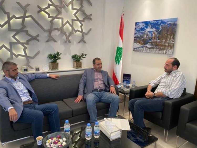 وفد من التيار الوطني الحر بحث مع مراد في الأزمة الحكومية والمعضلات الإقتصادية والمالية
