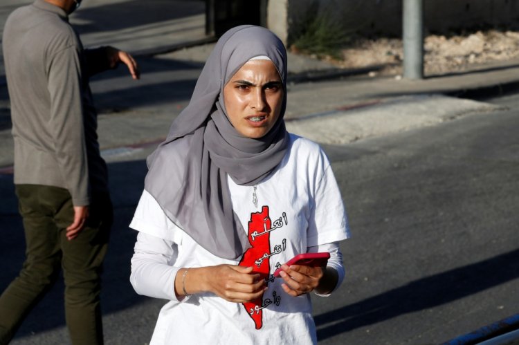 الشرطة الإسرائيلية تعتقل ناشطة فلسطينية بارزة من حي الشيخ جراح في القدس