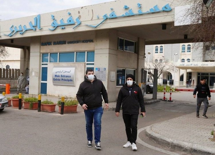 تقرير مستشفى رفيق الحريري: 42 اصابة و24 حالة حرجة ووفيتان و1349 لقاحا