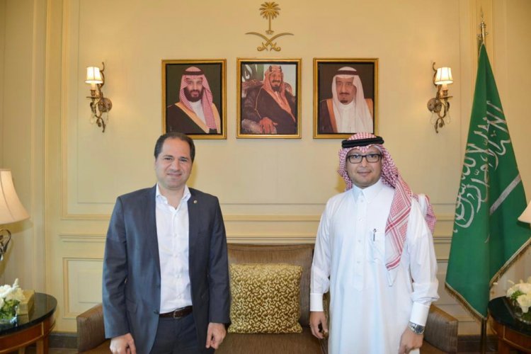 بخاري استقبل سامي الجميل