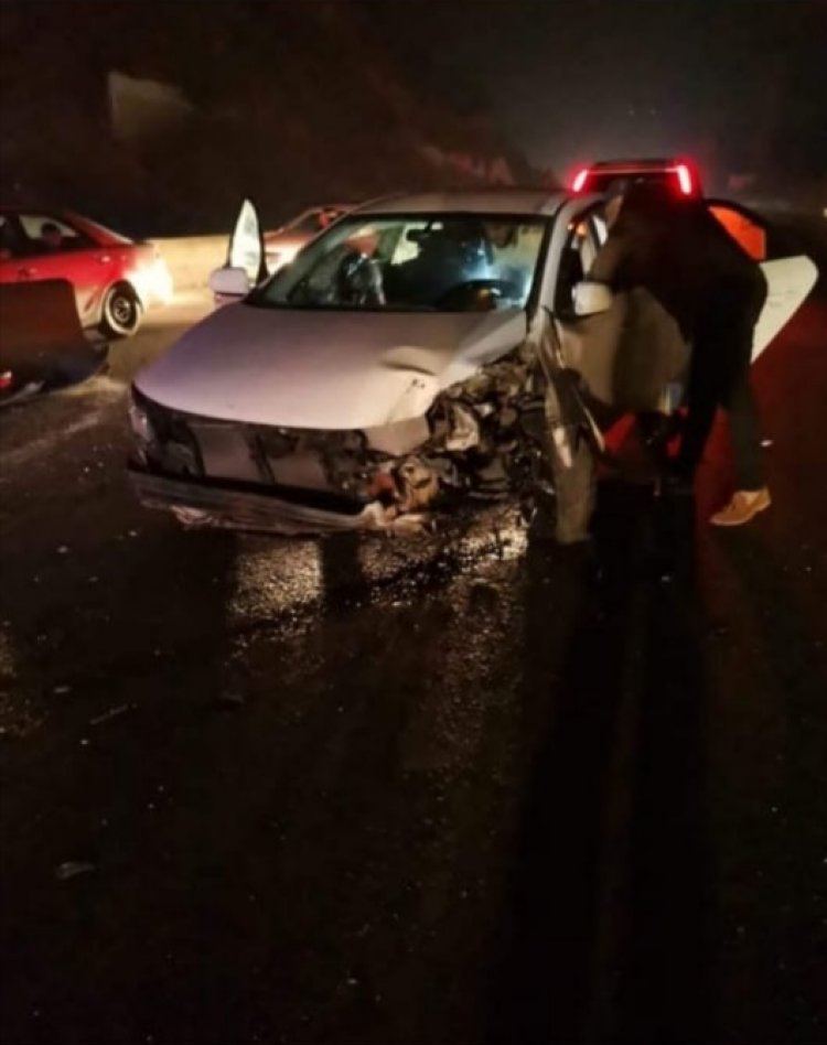 جرحى نتيجة حادث اصطدام على الاوتوستراد بعد نفق حامات