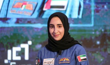 إماراتية تتدرب لتصبح أول رائدة فضاء عربية