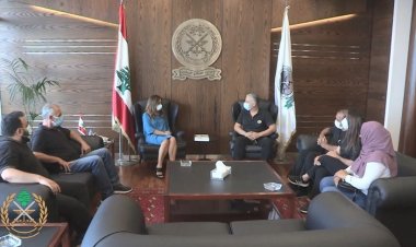 عكر تستقبل وفداً من لجنة أهالي شهداء مرفأ بيروت