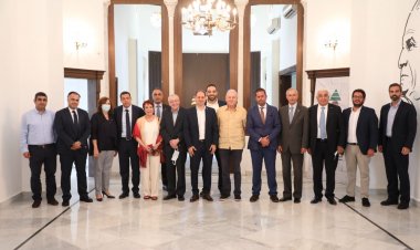 الجميل عرض التطورات مع وفد لقاء سيدة الجبل وتشديد على ضرورة سقوط الحصانات عن جميع المستدعين للتحقيق