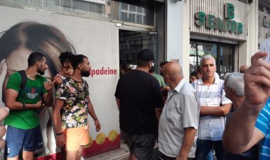هرج ومرج أمام إحدى الصيدليات في صيدا احتجاجا على فقدان الادوية وارتفاع أسعارها