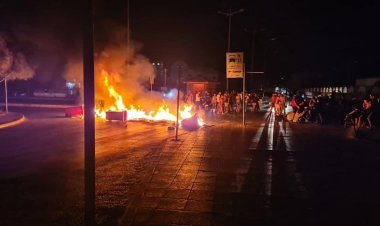 إحتجاجات في صور وإقفال الكورنيش البحري وعدد من المطاعم