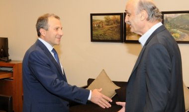 الحريري يجمع باسيل وجعجع!