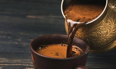 القمح "يتخاوى" مع البنّ أما الحمص فلا... أيّ قهوة نشرب؟