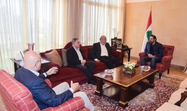 الحريري في بيروت الاحد.. ورؤساء الحكومات السابقون نحو ترشيح ميقاتي
