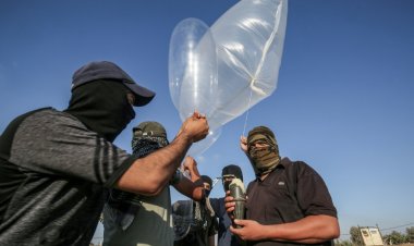 غارات جوية إسرائيلية على غزة رداً على إطلاق بالونات حارقة من القطاع