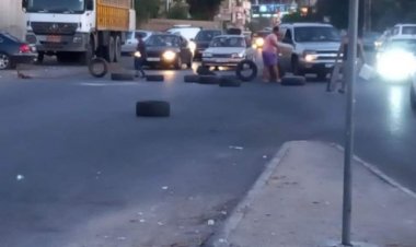 اليكم الطرقات المقطوعة احتجاجا على الاوضاع المعيشية الصعبة