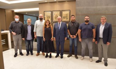 مخزومي استقبل وفد لجنة عوائل شهداء انفجار بيروت وتمنى على بري الدعوة إلى جلسة عشية 4 آب