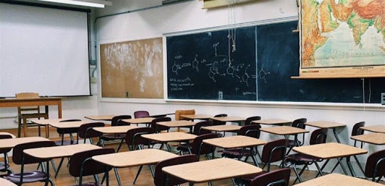 إعتداء بالكسر والخلع على مدرسة سير الرسمية المختلطة