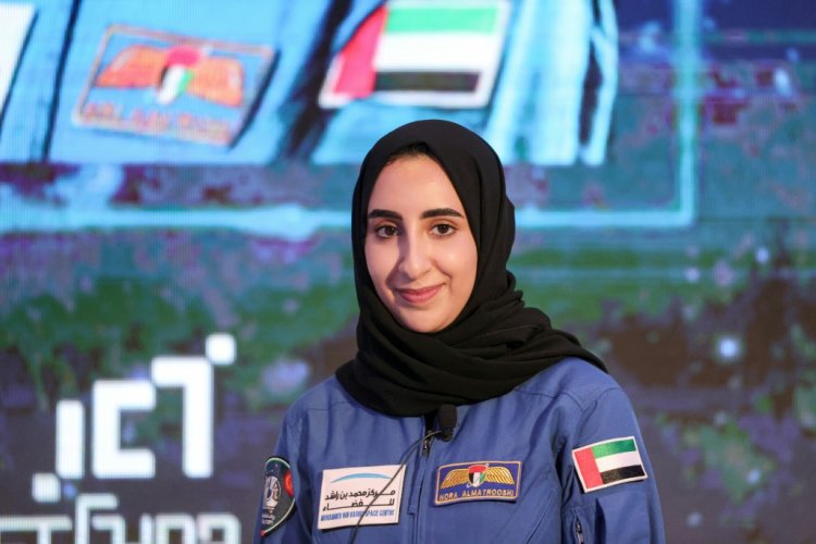 إماراتية تتدرب لتصبح أول رائدة فضاء عربية
