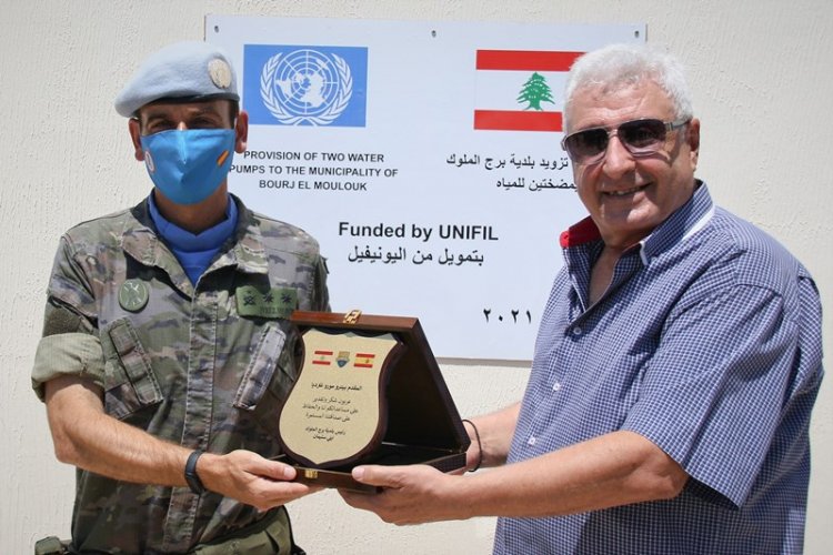 مضختا مياه هبة من الكتيبة الاسبانية في اليونيفيل الى بلدية برج الملوك