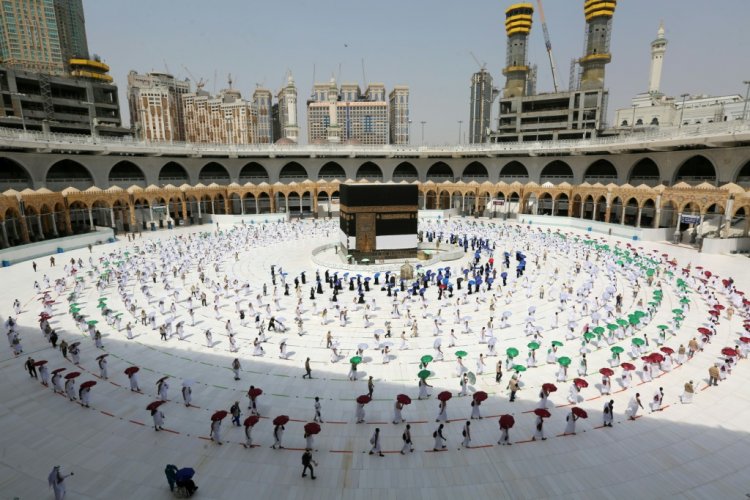 جائحة كوفيد-19 تبدد آمال كبار السن في أداء الحج