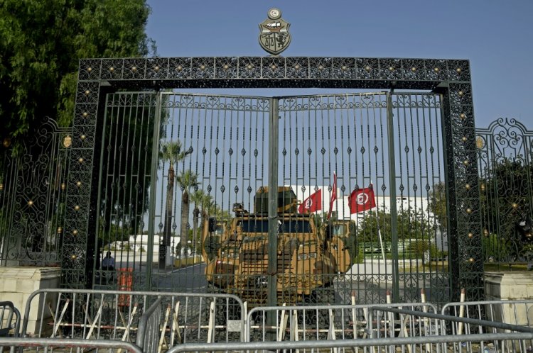 حزب النهضة يدعو إلى انتخابات مبكرة في تونس