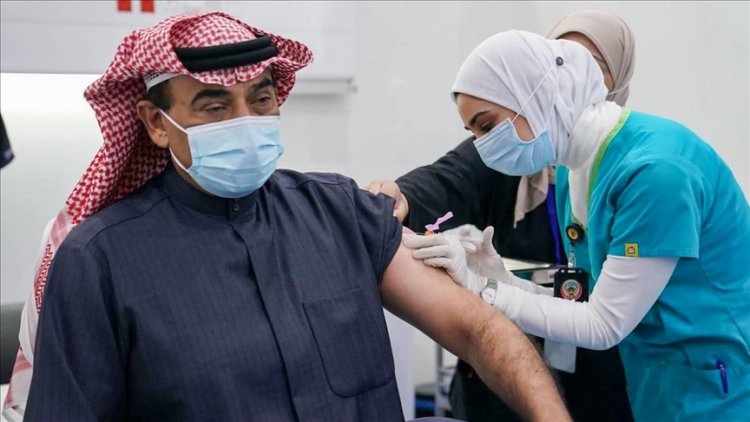الكويت تحظر سفر المواطنين غير الحاصلين على لقاحات كورونا  خارج البلاد