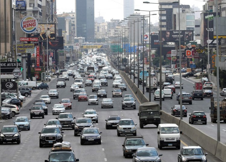 هل يسبق القطاع الخاص القطاع العام بتعديل بدل النقل؟