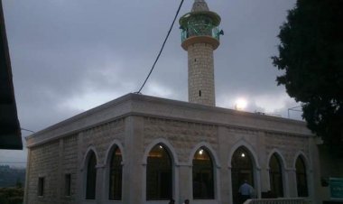 رفع التكبيرات من مآذن مسجد صور القديم تزامنا مع ذكرى 4 آب
