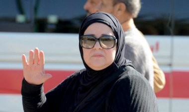 "لم تشأ أن تترك زوجها وحيداً"... وفاة الممثلة دلال عبد العزيز