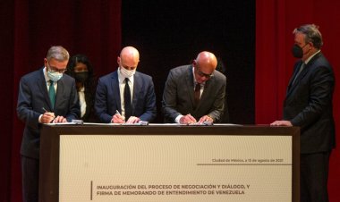 مفاوضات بين الحكومة الفنزويلية والمعارضة في المكسيك لحل الأزمة السياسية
