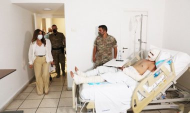 بالصور: جولة تفقدية لزينة عكر على مصابي إنفجار التليل - عكار