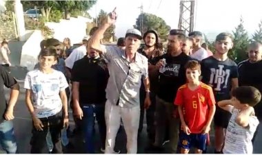 وقفة لأهالي عربصاليم احتجاجا على حرمان بلدتهم من التغذية بالكهرباء من محطة جزين