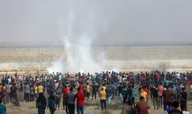 بالفيديو: فلسطينيون يحطمون مسيرة اسرائيلية