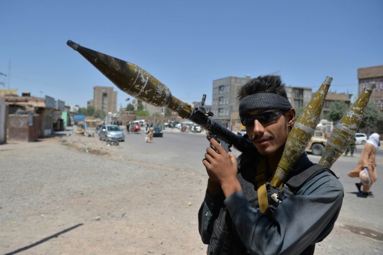 مقتل أربعين مدنياً في أفغانستان والأمم المتحدة تحضّ على وقف فوري للقتال