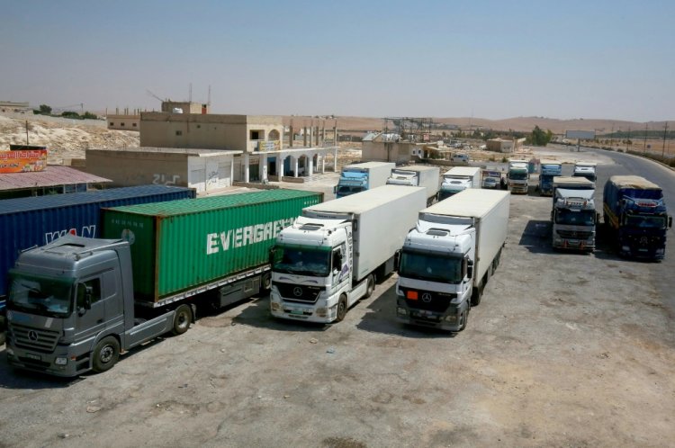 الاردن يعيد حركة الشحن في معبر جابر نصيب الحدودي مع سوريا