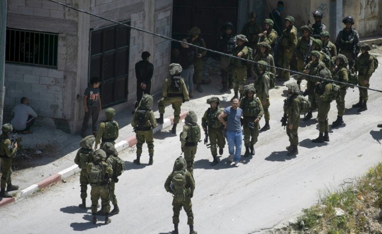وفاة فلسطيني أصيب برصاص الاحتلال الإسرائيلي في الضفة الغربية قبل أسبوع