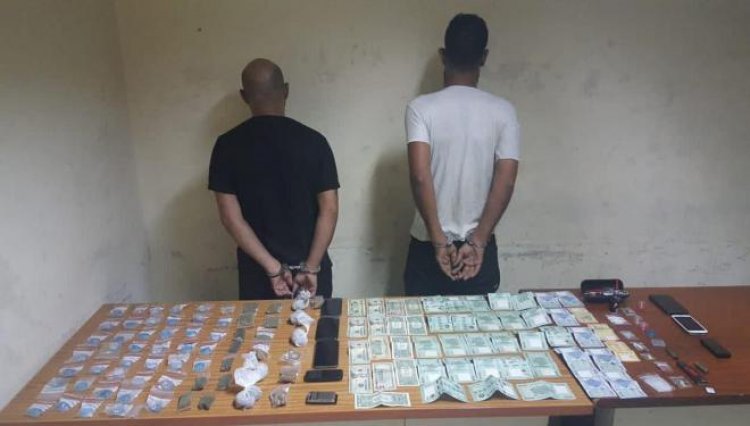 عملية متزامنة لشعبة المعلومات في زوق مصبح وبرج حمود اسفرت عن توقيف مروجي مخدرات وضبط كمية كبيرة منها