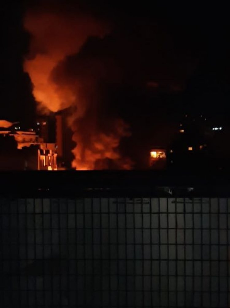 بالفيديو والصور: حريق في مؤسسة كهرباء قصقص... وفوج اطفاء بيروت عمل على اهماده