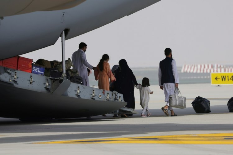 مجهولون يختطفون طائرة أوكرانية للإجلاء من أفغانستان