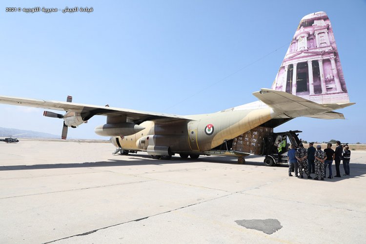 بالصور: الجيش يتسلّم مواداً طبية مقدّمة من المملكة الأردنية الهاشمية