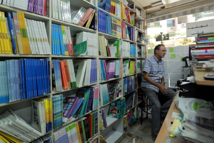 سلام بحث مع وفد من دور النشر والمكتبات في موضوع تسعير الكتب واللوازم المكتبية