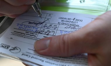 شبكات التواصل الاجتماعي مدعوة للتصدي لشهادات التلقيح المزيفة في الولايات المتحدة