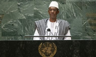 مالي تتهم فرنسا بـ"التخلي" عنها "في منتصف الطريق"
