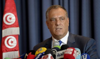 أحزاب تونسية تخشى من الانزلاق نحو العنف بعد تعزيز الرئيس سلطاته