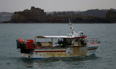باريس تعتبر القرارات البريطانية "غير مقبولة" بشأن الصيد بعد بريكست
