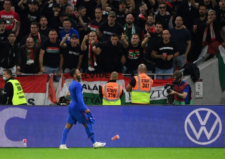 تصفيات مونديال 2022: جونسون يدين الاساءات العنصرية ضد اللاعبين الإنكليز