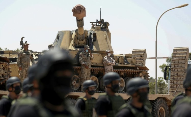 مواجهات عنيفة بين وحدتين من الجيش الليبي في العاصمة طرابلس