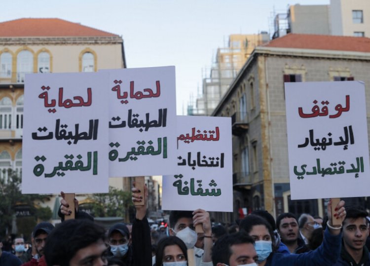 دولار أو ليرة؟ هذا ما يعوق البطاقة التمويلية