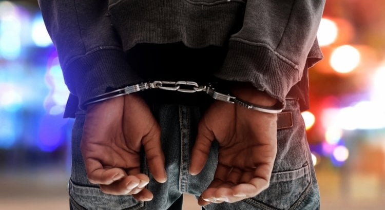 أمن الدولة توقف تاجر مخدرات.. وتحقيقات لكشف خيوط شبكاته