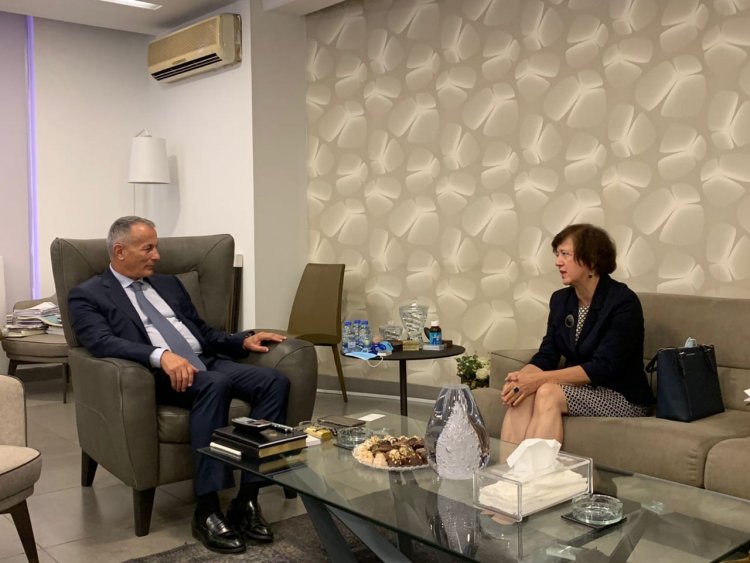لقاء بين روكز وفرونتسكا دعا إلى تشكيل حكومة وعرض كيفية دعم المجتمع اللبناني انطلاقا من دعم الجيش