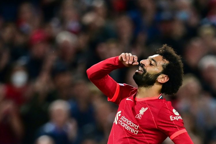 محمد صلاح يصل للهدف 20 ويخرج مصابا.. ويثير فزع المصريين