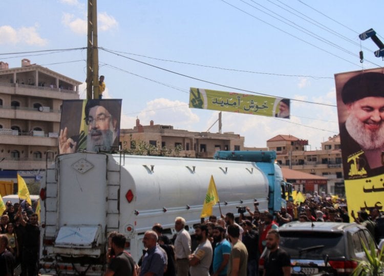 كيف علّق حزب الله بعد إنجاز المرحلة الأولى من رحلة النفط الايراني؟
